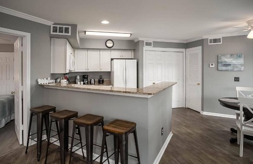 Gulf Shores House | Beach short drive - Pool - Hot Tub K/Q/Sofa Sleeper, 2 BA, Sleeps 6 - Ground Fl