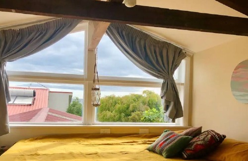 Castlecliff Apartment | Beach Side Potters Studio