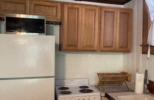 Neptune Beach Apartment | Beach studio just steps to the sand!