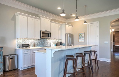 Villa Lago House | Beach, Tons of entertainment, bikes, 2 golf carts, Golf, Amazing Gym, and Marina