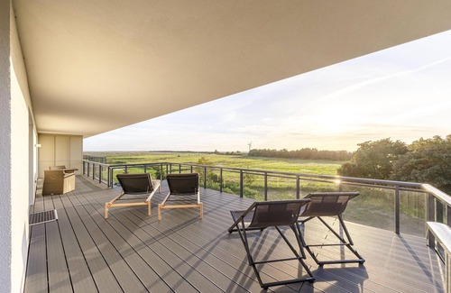 Ostseebad Wustrow Apartment | Beach view 5 star vacation apartment between the Baltic Sea and the Bodden