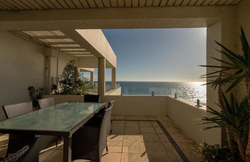 Cottesloe Apartment | Beach View Apartment in Cottesloe