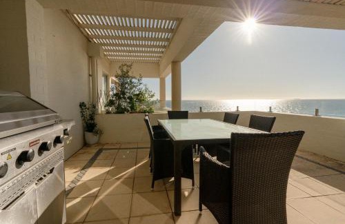 Cottesloe Apartment | Beach View Apartment in Cottesloe