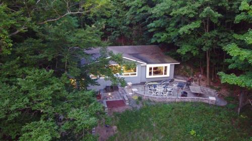 Macatawa House | Beach View Cottage - On the Lake