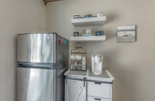 Jacksonville House | Beach-View Getaway , Sleeps 4, 1 Block from Ocean