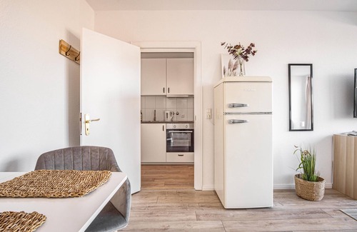Eckernfoerde Apartment | Beach view (lovingly furnished and close to the water)