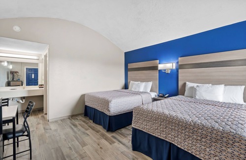 Rockport Hotel | Beach View Steps from Marina, festival & Beach