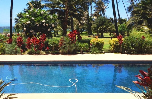 Kahului Villa | Beach Villa with large Pool, Perfect for Kiters & Windsurfers, Families