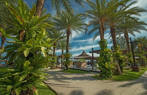 Lamai Resort | Beach Villa with Real Thai style. Located directly on Lamai Beach.