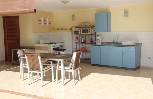 Arashi Apartment | Beach white villa Apartment A, ocean view apartment with the best snorkel beach
