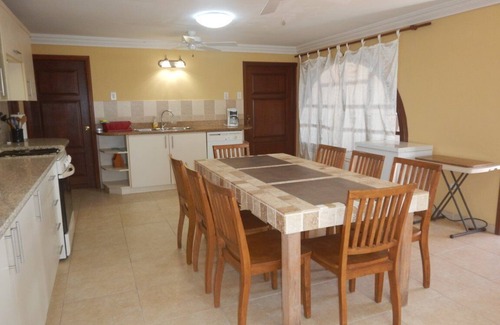 Arashi Apartment | Beach White Villa Aruba, the best snorkel spot on the island!