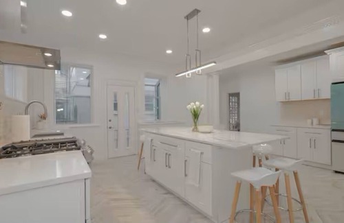 Atlantic City House | BEACHBLOCK Mansion 9BD, 5BTH+2HLF BTH IN AC NEAR VENTNOR with Hot Tub