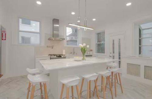 Atlantic City House | BEACHBLOCK Mansion 9BD, 5BTH+2HLF BTH IN AC NEAR VENTNOR with Hot Tub