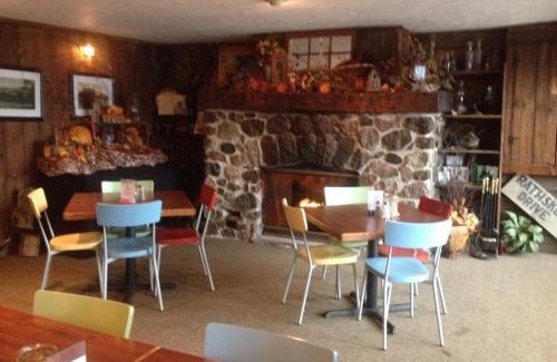 Conesus Hotel | Beachcomber Inn