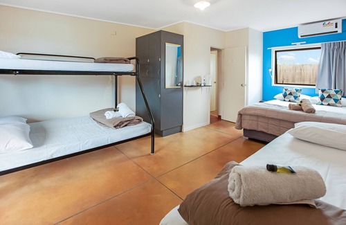 Kaitaia Hotel | Beachcomber Lodge & Backpacker