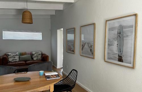 Kleinmond Apartment | BEACHees - cute central cottage
