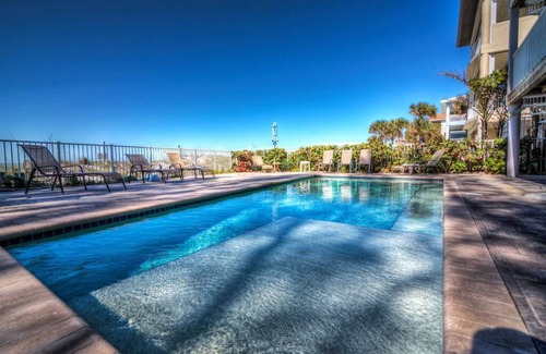 Indian Shores Villa | Beachfront 3 Bedroom 2 Bath Penthouse Indian Shores Florida With A Pool