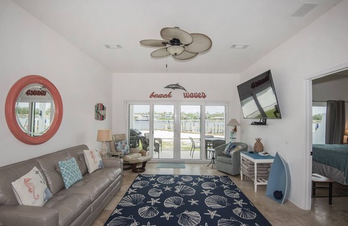 Sunset Pass House | Beachfront 4 Bedrm 3.5 Bath Spectacular Banana Bay Townhome On the Intracoastal