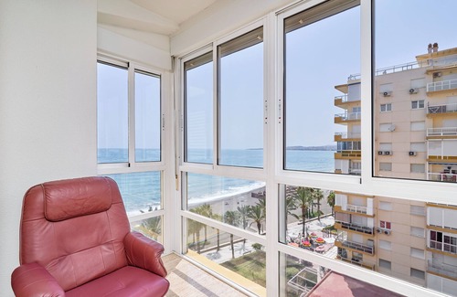Algarrobo Apartment | Beachfront apartment with pool and A/C. “The Best Climate in Europe All Year Round.