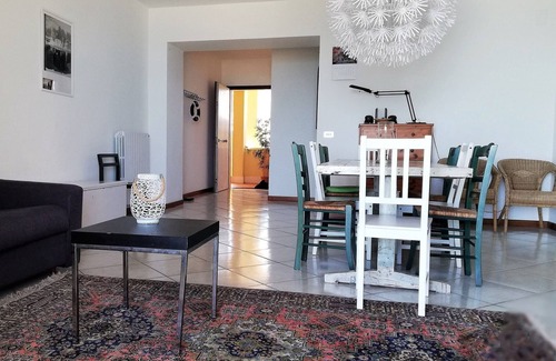 Cupra Marittima Apartment | Beachfront apartment, terrace, wifi, garage.