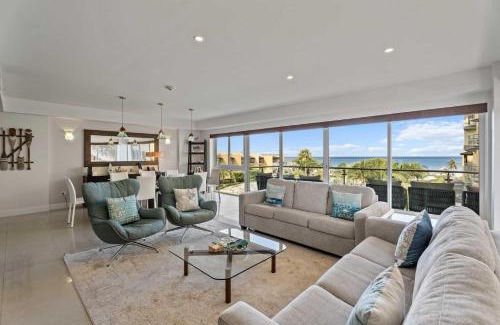 Oranjestad-West House | Beachfront - Aqua Vista 3BR condo - A347