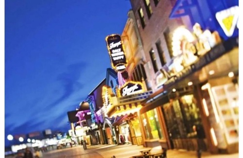 Atlantic City Resort | Beachfront Atlantic City, NJ 2 - Two Bedroom Suites Available (Sleep up to 12)