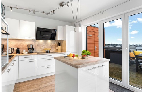 Olpenitz Apartment | Beachfront Baltic Sea vacation apartment "Santiano Lounge" with water view over 2 levels