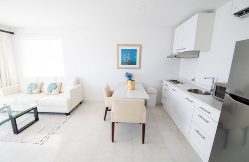 Pos Chiquito Apartment | Beachfront Bella Horizonte 3