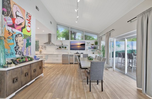 Harbor Beach House | Beachfront Bliss: 6 Bedroom Home with Heated Pool