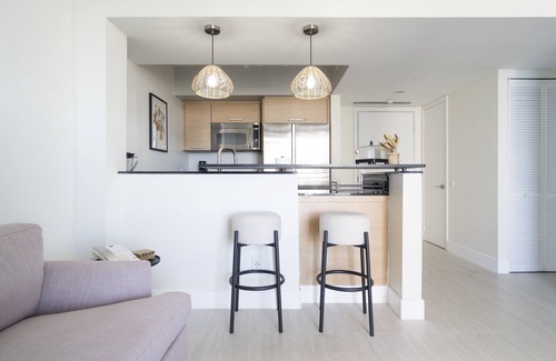 Sunny Isles Beach Resort | Beachfront Condo at Luxury Resort in Sunny Isles