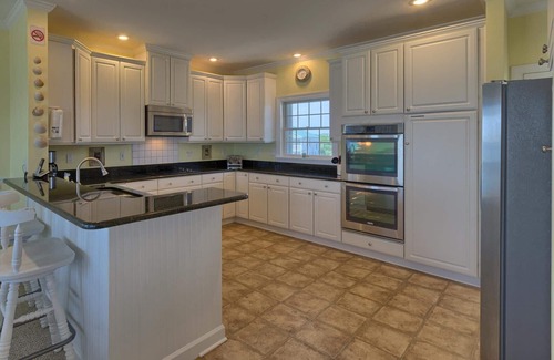 Treasure Beach Village House | Beachfront - Community Pool/Pickleball Access!