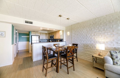 Port Aransas Condo | Beachfront Condo w/Pool Access in Port Aransas