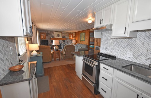 Glen Arbor Cottage | Beachfront cottage with Lake Michigan views, fireplace, gas grill, firepit, deck