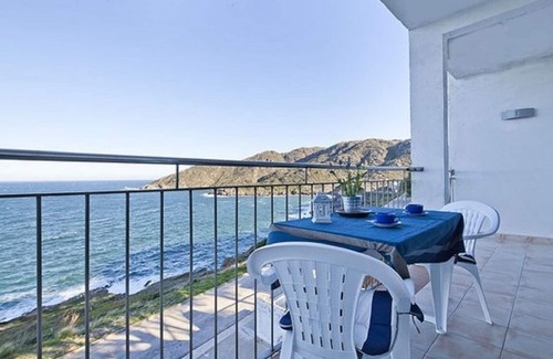 Port de la Selva Apartment | Beachfront Tamariua Costa Brava