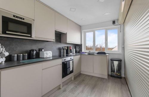 Pevensey House | Beachfront Escape Sleeps 8 Ideal Family Retreat