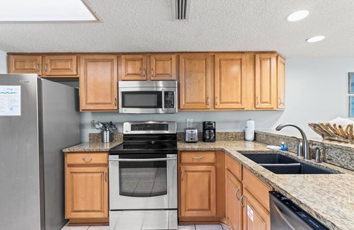 Lower Grand Lagoon Condo | Beachfront Getaway | Commodore 201 Corner Unit with Amazing Views VIP