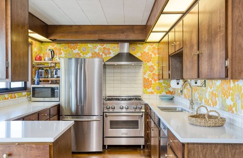 Coupeville House | Beachfront getaway with deck, gas grill, firepit and W/D