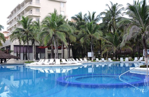 Flamingos Apartment | Beachfront, groundfloor Studio at Krystal Grand in Flamingos Nuevo Vallarta