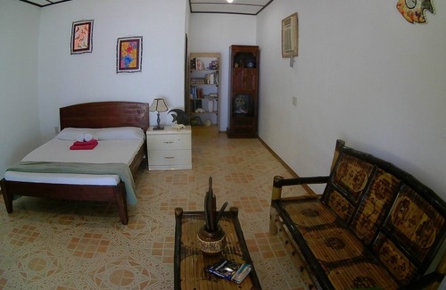 Alcantara Resort | Beachfront guesthouse in Akim's Haven