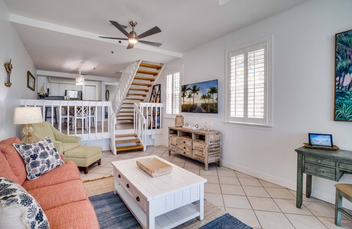 Holmes Beach Condo | Beachfront - Hidden Cove Unit 1 by SeaBreeze Vacation