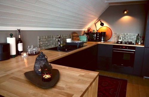 Kjosarhreppur Cottage | Beachfront holiday house, exclusive location, Hot Tub