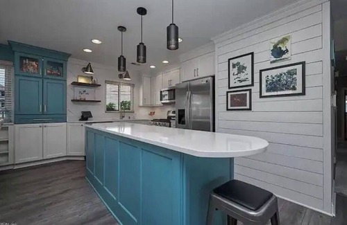Hampton House | ☆ Beachfront Home w/Stunning Views, Hot Tub, Luxury Kitchen & Private Beach!
