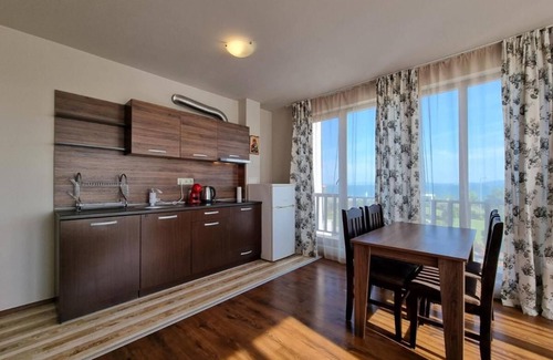 Burgas Apartment | Beachfront hotel Diamond beach, Apartment Alkor ,Sarafovonдостъп летище на 2 км
