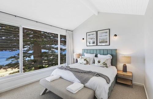 Wamberal House | Beachfront Luxury - ask about our WINTER specials