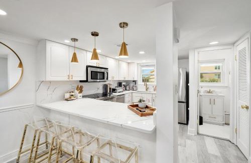 Miramar Beach House | Beachfront Luxury House