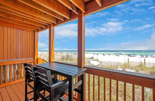 Miramar Beach House | Beachfront Luxury House