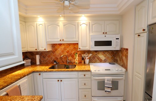 Marco Island Condo | Beachfront Luxury – Marco Island Paradise. Christmas week for free!