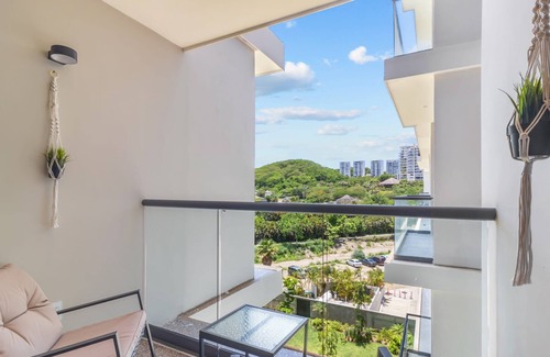 La Cruz de Huanacaxtle Apartment | Beachfront Suite in La Cruz: Zantamar 507