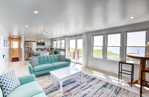 North Truro House | Beachfront on Private Beach w/AC!