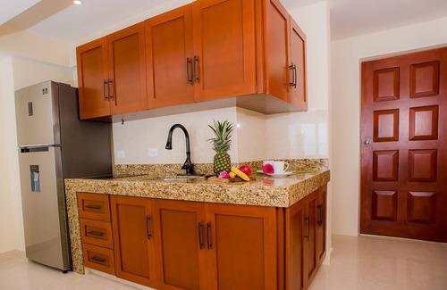 Zona Hotelera Condo | Beachfront Penthouse on the Sand! Amazing Views! Walk to Eat, Drink, Play!